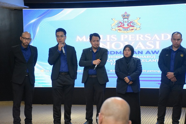PERSEMBAHAN KIK OLEH KUMPULAN ELVORA YANG MEWAKILI PEJABAT TANAH DAN JAJAHAN PASIR PUTEH PADA PERTANDINGAN KUMPULAN INOVATIF DAN KREATIF (KIK) 2026