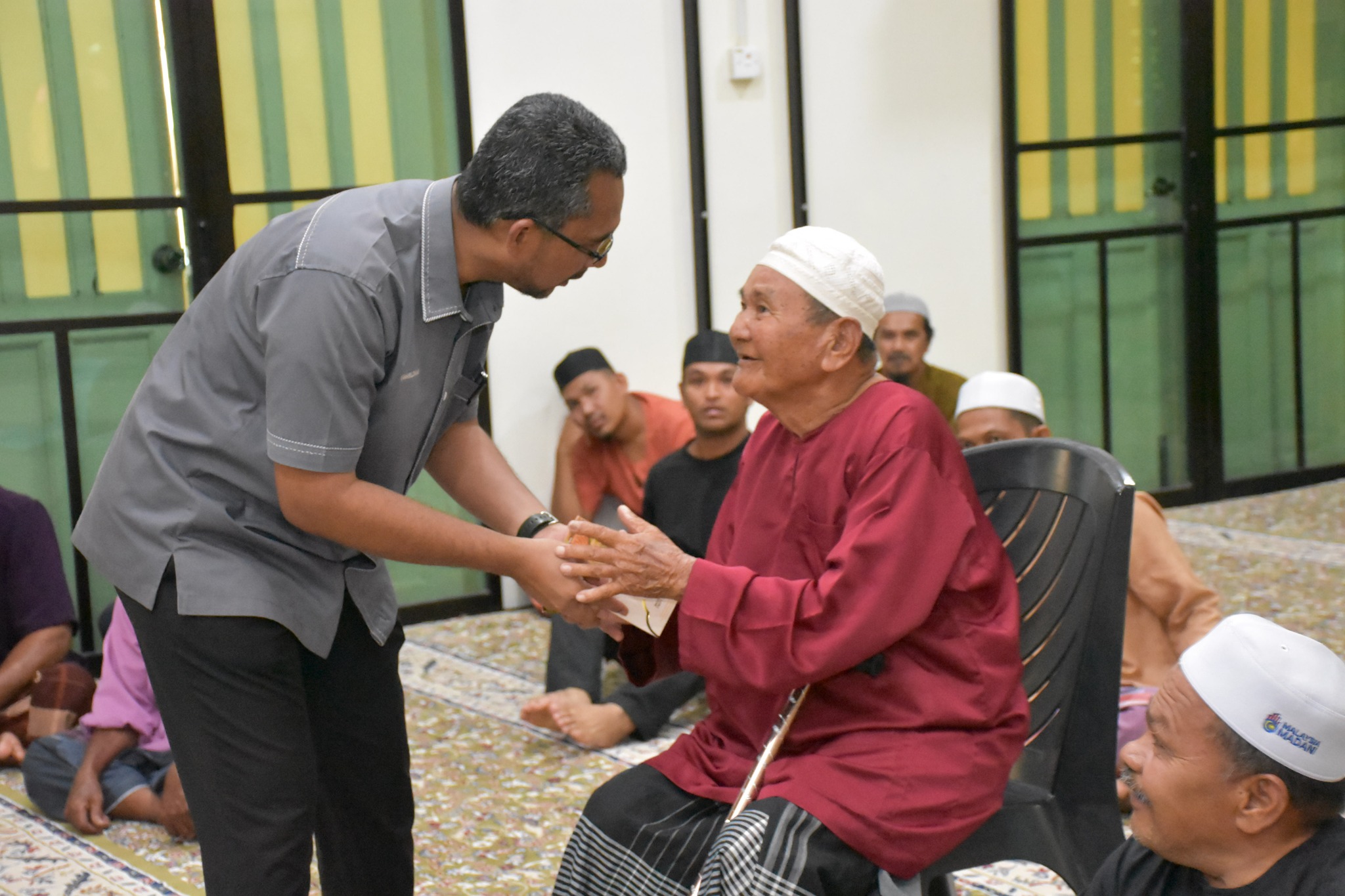 PENYAMPAIAN ZAKAT ASNAF KERJASAMA AGROBANK