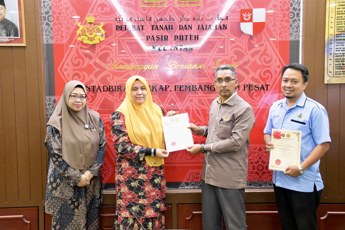  MAJLIS PERASMIAN PENUTUP HARI KEDUA BENGKEL PENGURUSAN DAN PELUPUSAN REKOD KERAJAAN PEJABAT TANAH DAN JAJAHAN PASIR PUTEH BIL 1/2026