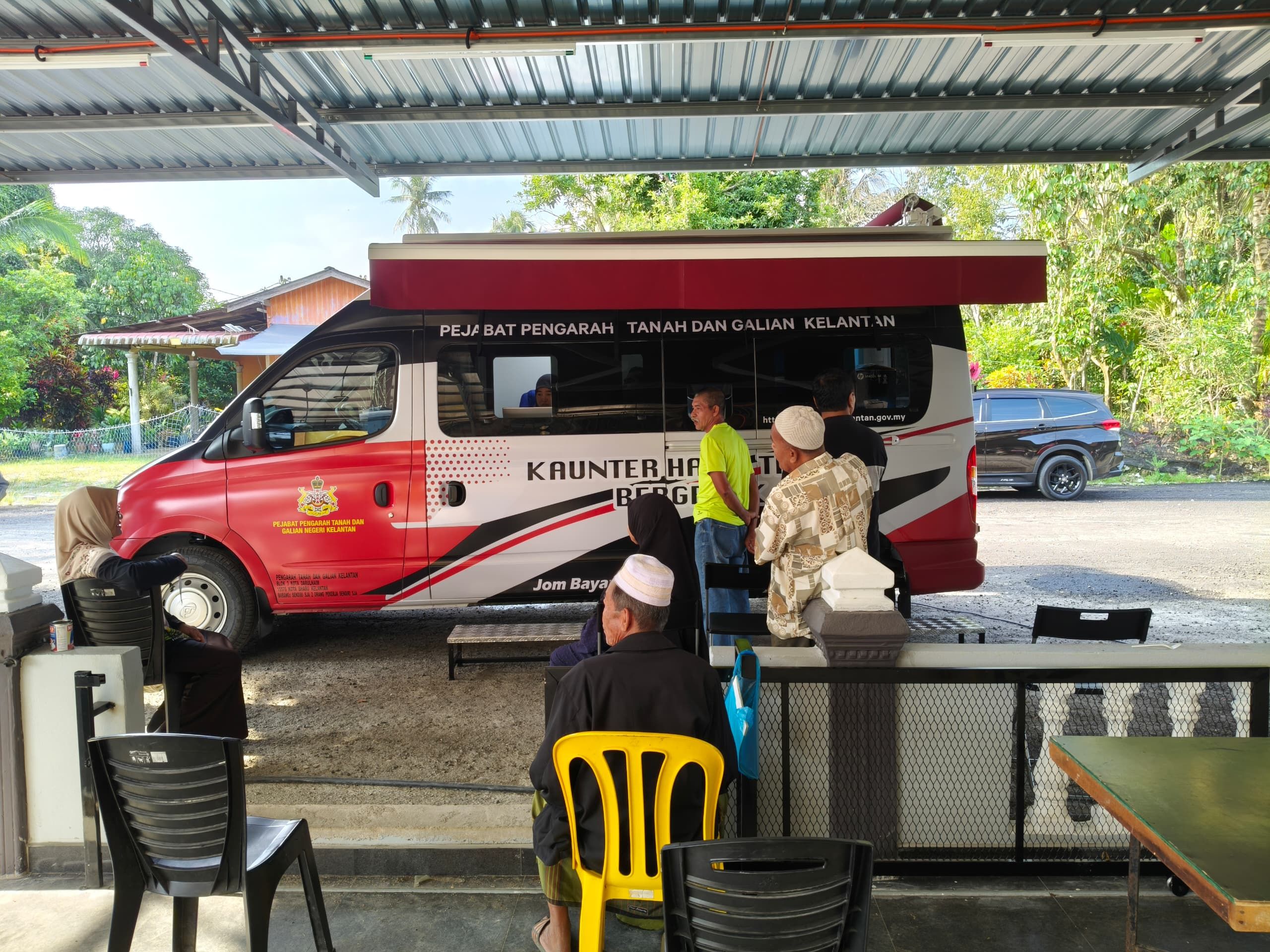 Kutipan Cukai Tanah Luar Pejabat di Masjid Mukim Banggol Setol
